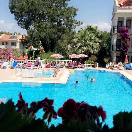 אולודניץ Hotel Leytur מראה חיצוני תמונה