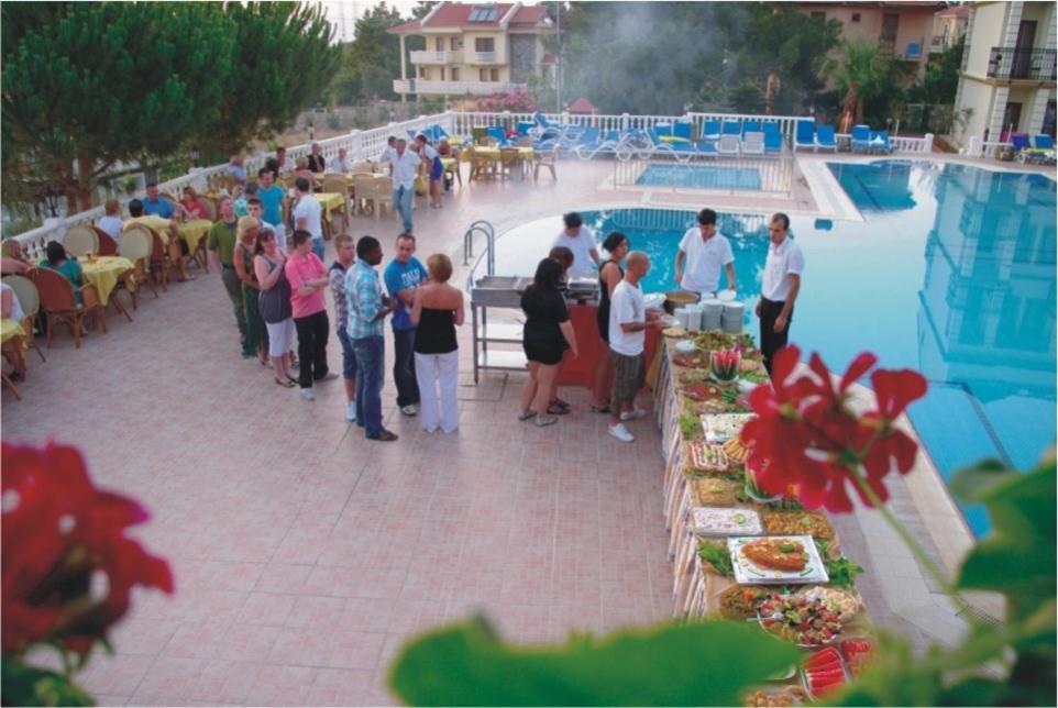 אולודניץ Hotel Leytur מראה חיצוני תמונה