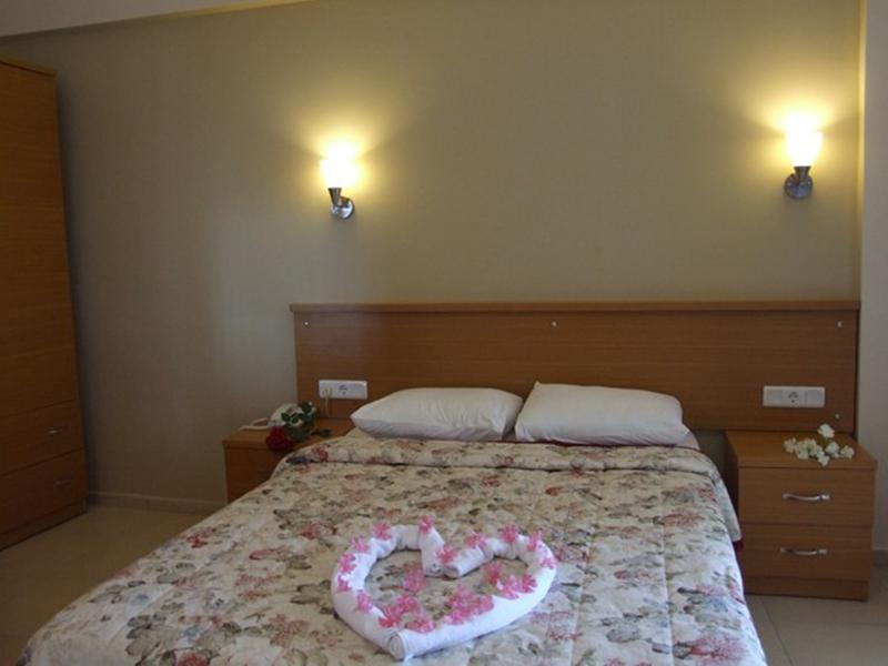 אולודניץ Hotel Leytur מראה חיצוני תמונה