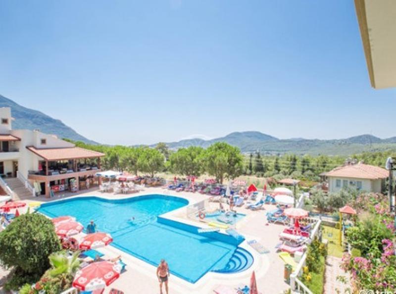 אולודניץ Hotel Leytur מראה חיצוני תמונה