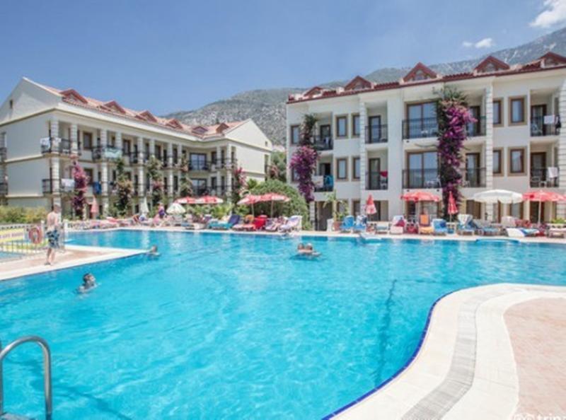 אולודניץ Hotel Leytur מראה חיצוני תמונה