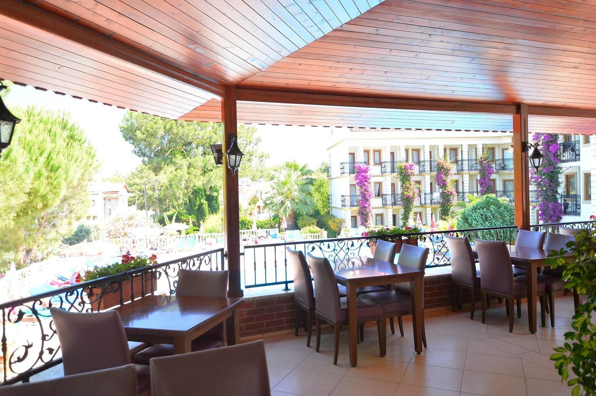 אולודניץ Hotel Leytur מראה חיצוני תמונה