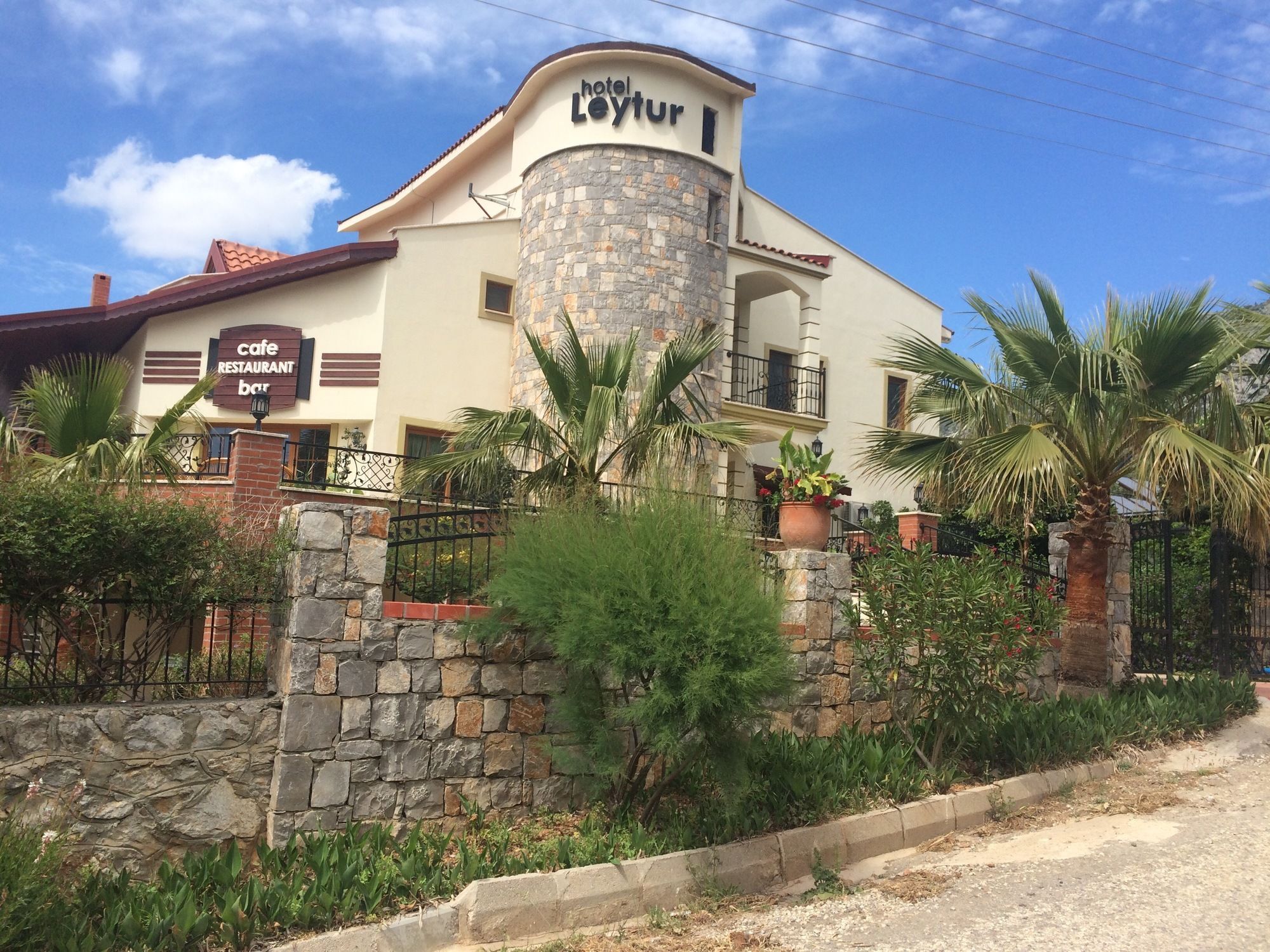אולודניץ Hotel Leytur מראה חיצוני תמונה
